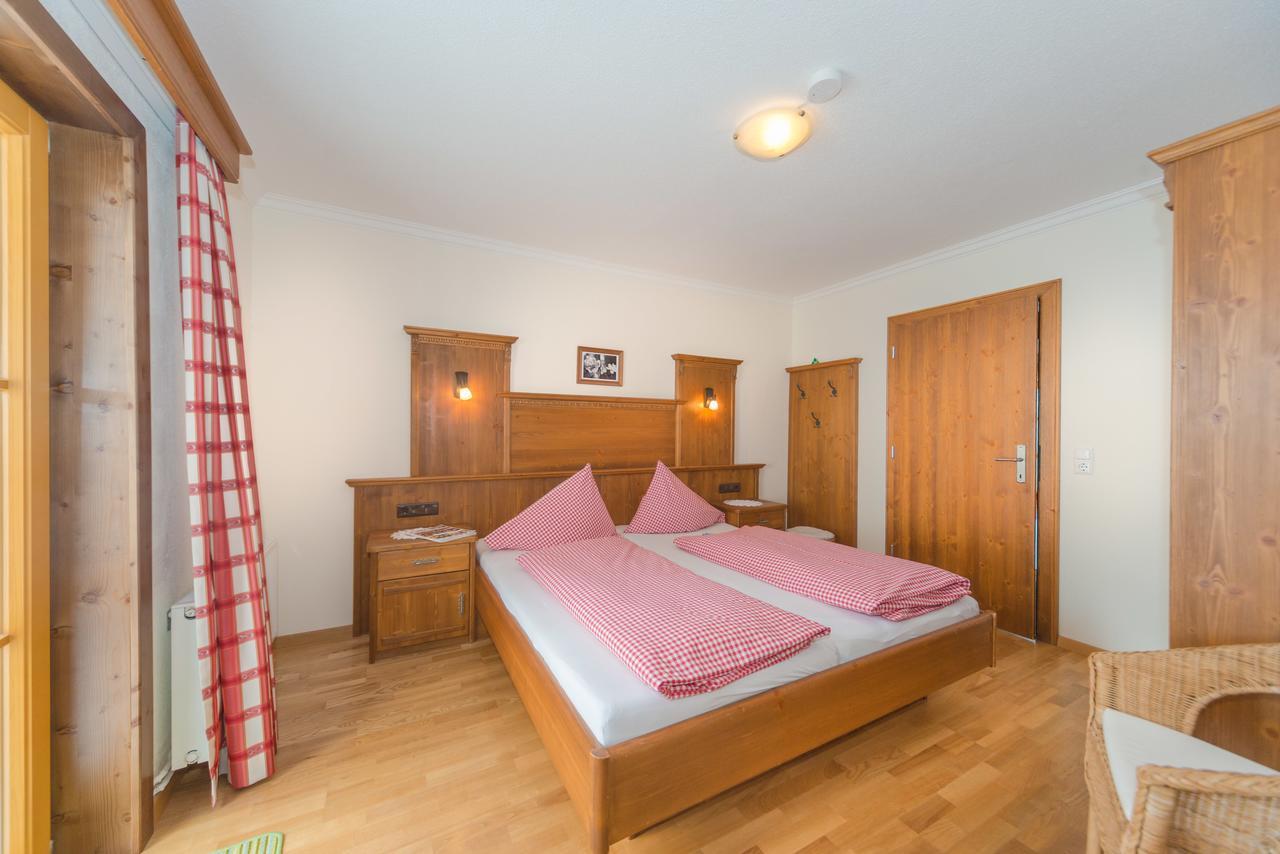 Gloesalm Apartment Ramsau am Dachstein Exterior photo